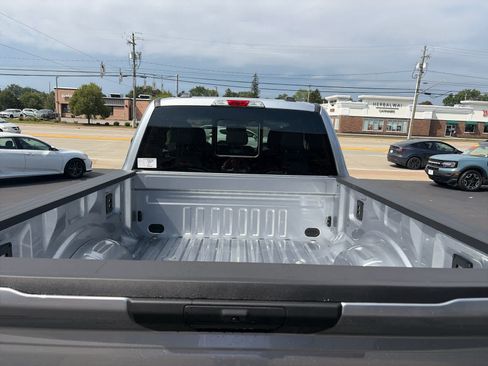 New 2027 Ford F250 XLT w/ Snow Plow Prep Package AWD/4WD image 12