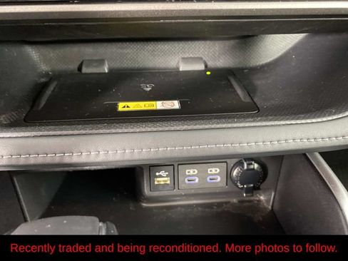 Used 2023 Toyota Highlander XLE AWD/4WD image 22