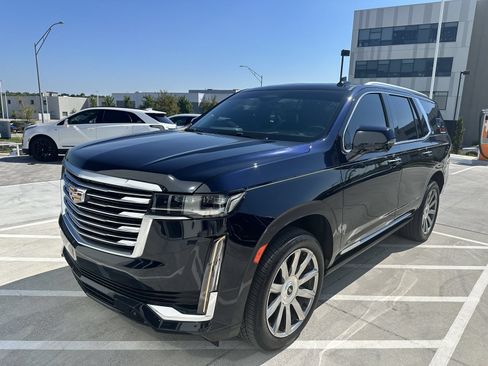 Certified 2023 Cadillac Escalade Premium Luxury Platinum AWD/4WD image 1