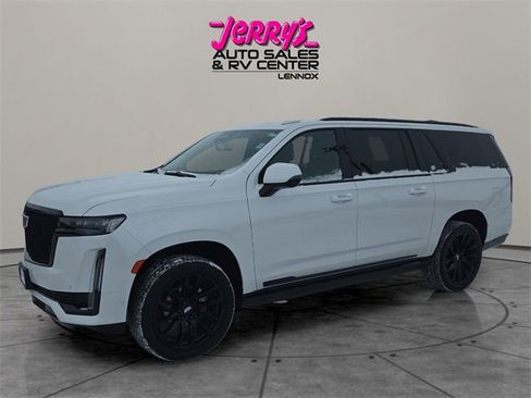 Used 2023 Cadillac Escalade ESV Sport Platinum w/ LPO, ONYX Package image 9