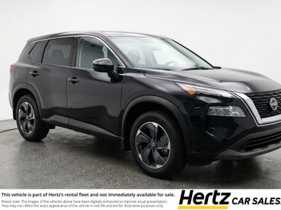 Used 2025 Nissan Rogue SV