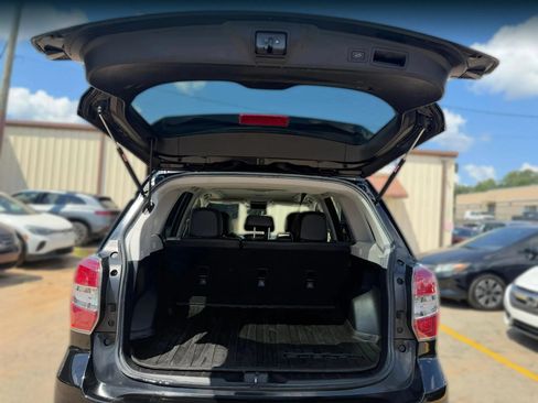 Used 2016 Subaru Forester 2.5i Limited AWD/4WD image 32