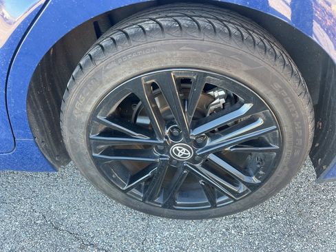 Used 2025 Toyota Camry SE image 11