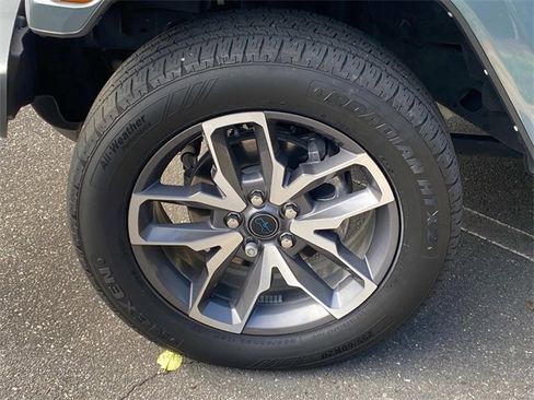 Used 2024 Jeep Wrangler Unlimited image 6