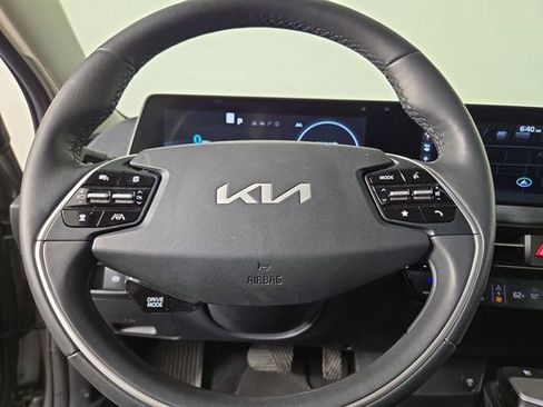 Certified 2022 Kia EV6 Wind w/ Wind Technology Package image 23