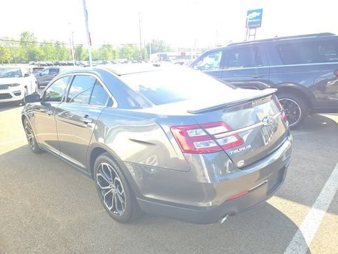 Used 2018 Ford Taurus SHO w/ Sho Performance Package AWD/4WD image 8