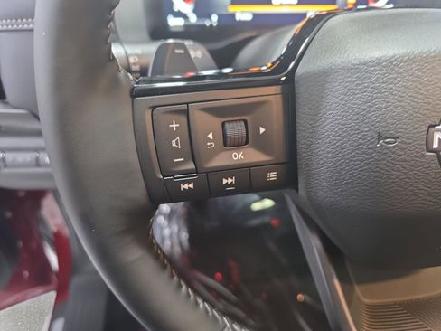 New 2026 Nissan Pathfinder Platinum AWD/4WD image 17