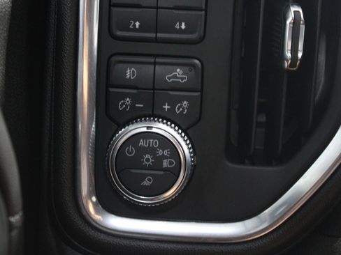Used 2020 GMC Sierra 1500 Denali w/ Denali Ultimate Package AWD/4WD image 43