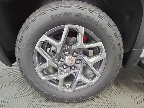 New 2026 GMC Sierra 1500 SLT w/ SLT Premium Plus Package image 51