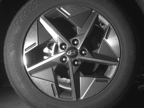 Used 2025 Hyundai Tucson SEL FWD image 17