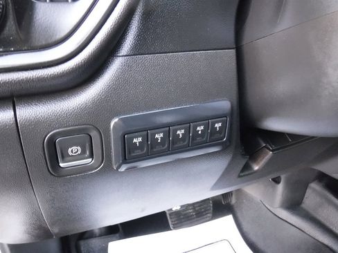 Used 2022 GMC Sierra 3500 Pro w/ Convenience Package image 19