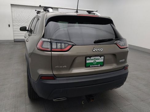 Used 2019 Jeep Cherokee Latitude w/ Cold Weather Group AWD/4WD image 6