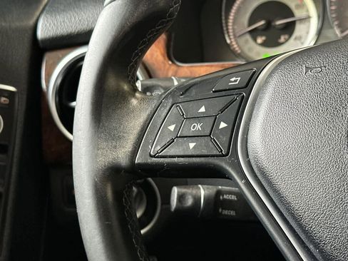 Used 2015 Mercedes-Benz GLK 350 2WD image 25