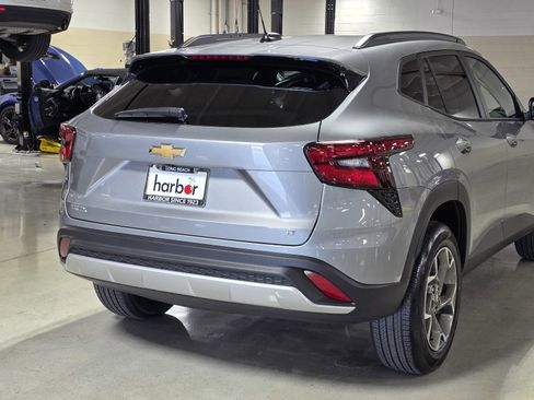 New 2026 Chevrolet Trax LT image 11