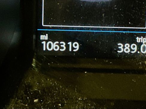 Used 2021 Volkswagen Tiguan S image 19