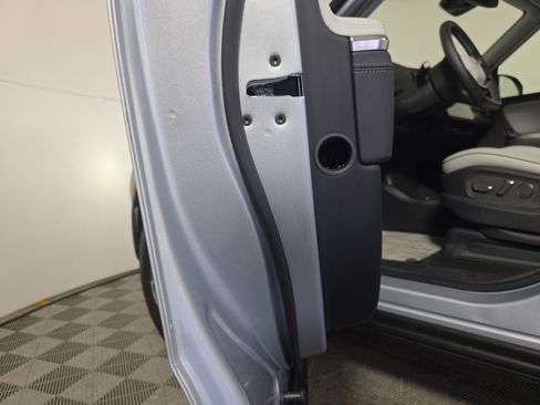 Used 2023 Rivian R1T Launch Edition image 30