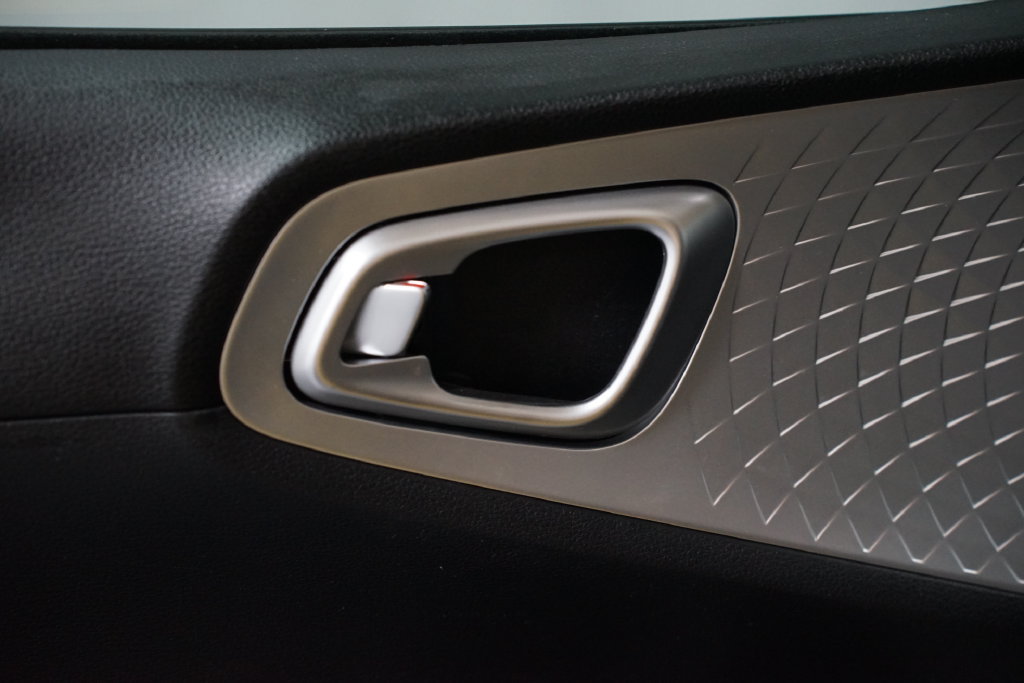Used 2020 Kia Soul LX FWD image 27