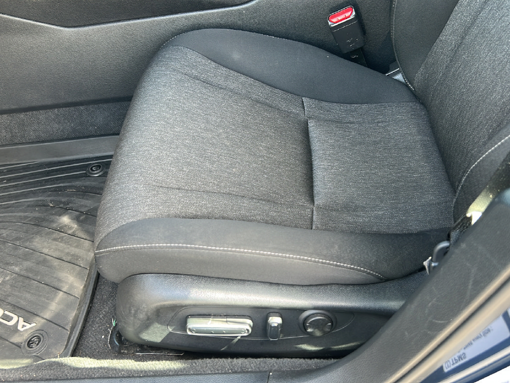 Used 2023 Honda Accord EX image 15