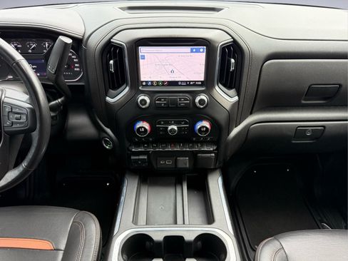 Used 2022 GMC Sierra 1500 AT4 w/ AT4 Premium Package AWD/4WD image 21