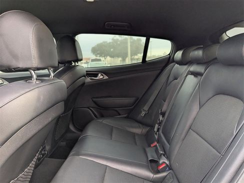 Used 2019 Kia Stinger GT image 12