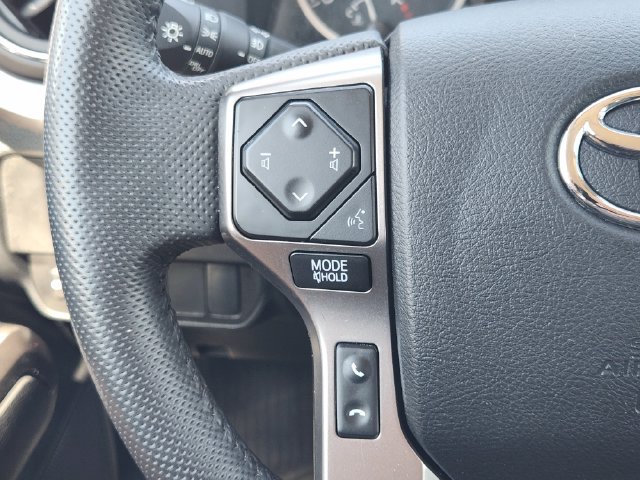Used 2022 Toyota Tacoma SR5 RWD image 27