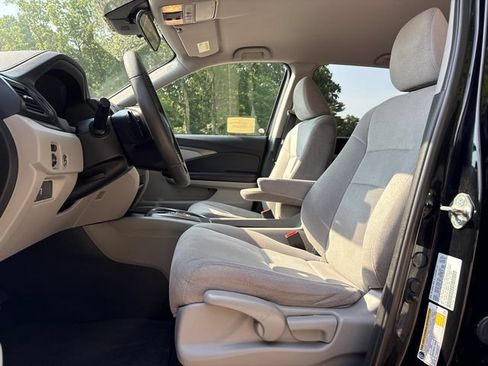 Used 2021 Honda Pilot LX image 35