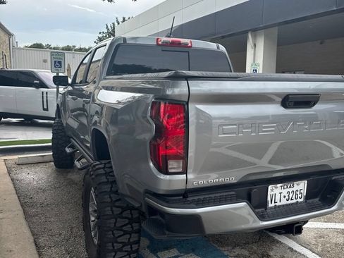 Used 2023 Chevrolet Colorado LT w/ LT Convenience Package RWD image 11