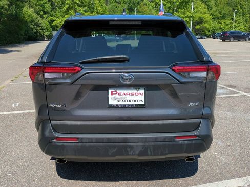 Used 2024 Toyota RAV4 XLE w/ Convenience Package FWD image 5