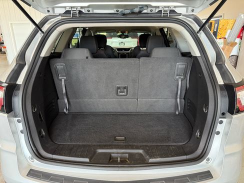 Used 2016 Chevrolet Traverse LT w/ Style and Technology Package AWD/4WD image 14