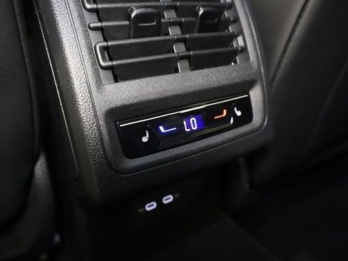 Used 2024 Volkswagen Golf R image 26