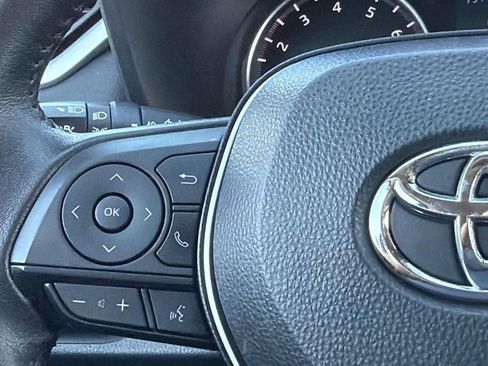 Certified 2022 Toyota RAV4 XLE Premium AWD/4WD image 12