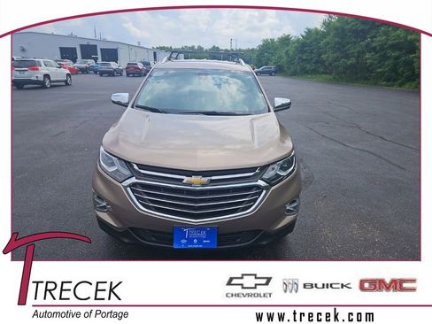 Used 2018 Chevrolet Equinox Premier AWD/4WD image 1