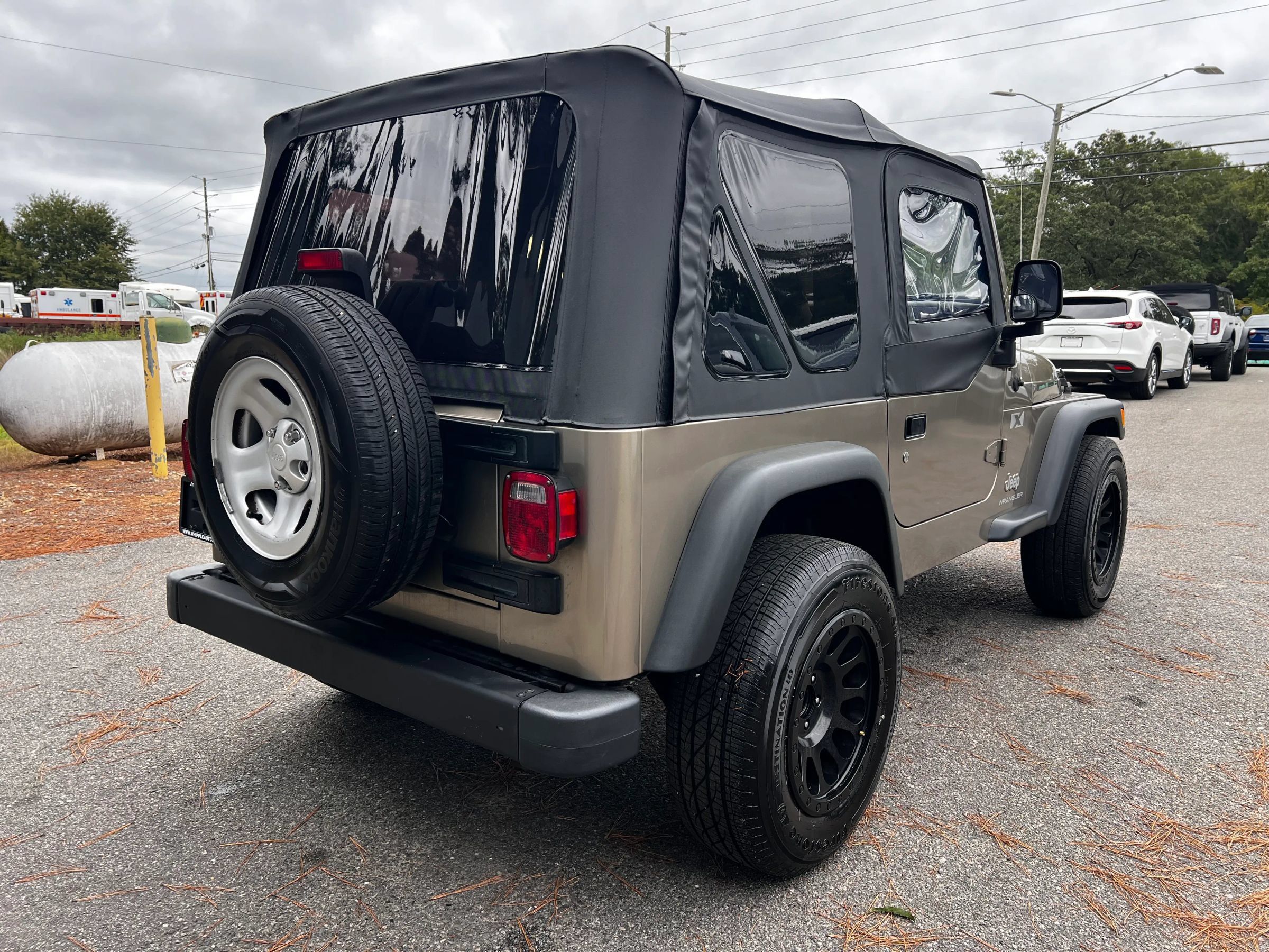 Used 2004 Jeep Wrangler X w/ Convenience Group AWD/4WD image 5