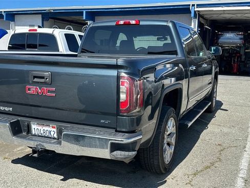 Used 2017 GMC Sierra 1500 SLT w/ SLT Premium Package image 3