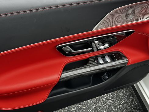 Certified 2022 Mercedes-Benz SL 63 AMG 4MATIC image 11