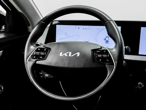 Used 2024 Kia EV6 Light RWD image 16