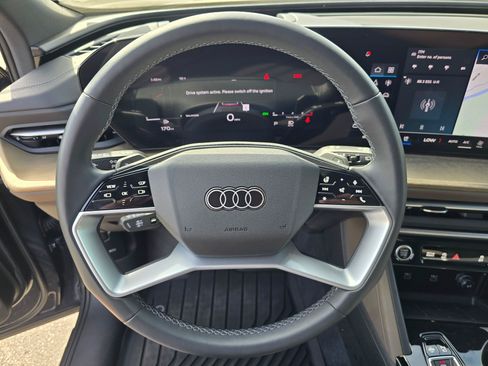 Certified 2025 Audi Q5 Premium w/ Premium Plus AWD/4WD image 15