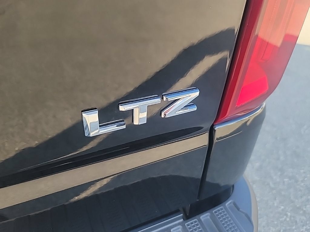 Used 2026 Chevrolet Silverado 1500 LTZ w/ LTZ Premium Package RWD image 11