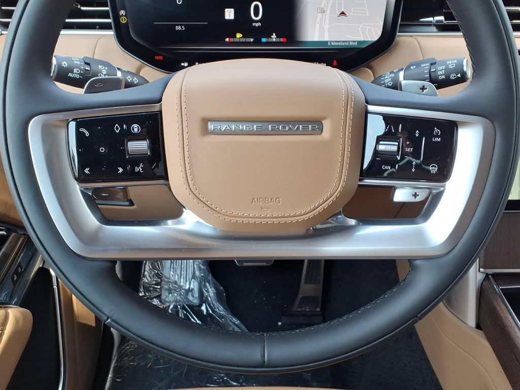 New 2026 Land Rover Range Rover Long Wheelbase SE AWD/4WD image 15