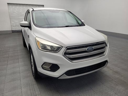 Used 2017 Ford Escape SE image 14