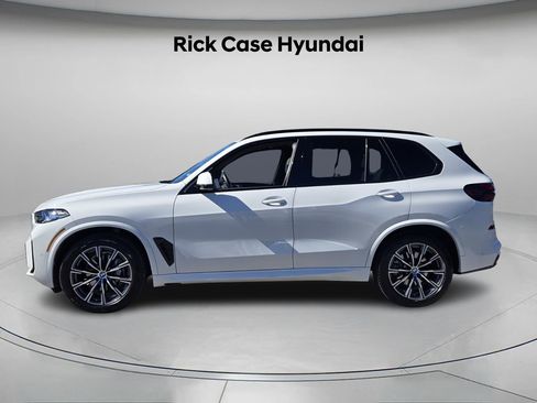 Used 2025 BMW X5 xDrive40i image 3