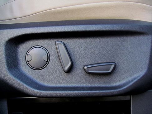 Used 2024 Ford Ranger Lariat w/ Trailer Tow Package image 21