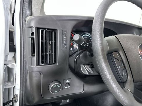 New 2025 GMC Savana 3500 w/ Driver Convenience Package image 18