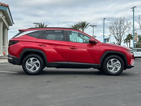 Used 2023 Hyundai Tucson SEL FWD image 2