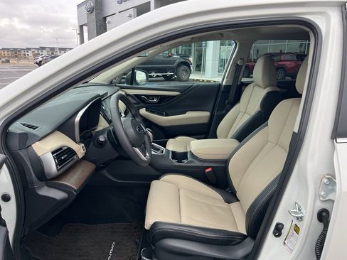 Certified 2025 Subaru Outback Limited image 10