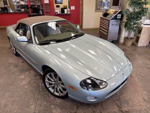 Used 2006 Jaguar XK8 Base image 16