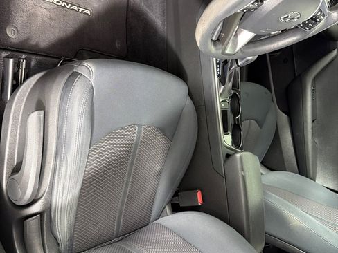 Used 2018 Hyundai Sonata SE FWD image 11