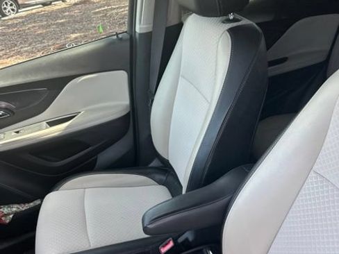 Certified 2020 Buick Encore Preferred FWD image 4