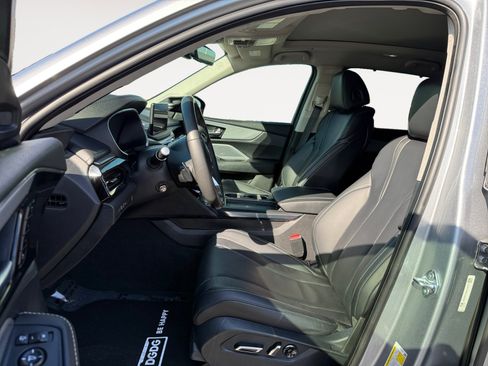 Used 2025 Acura MDX w/ Technology Package image 10