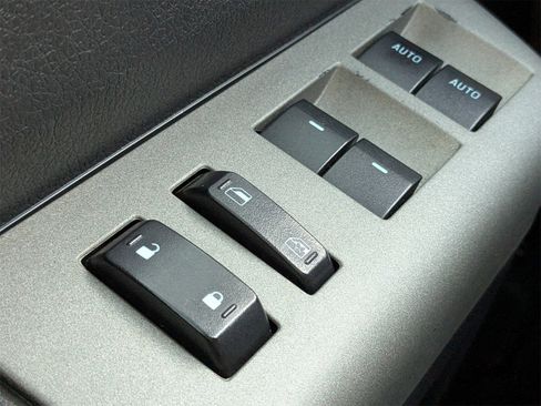 Used 2016 Ford F250 Lariat w/ Lariat Ultimate Package image 24